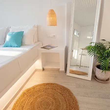 Apartment The White Rose Poros Town