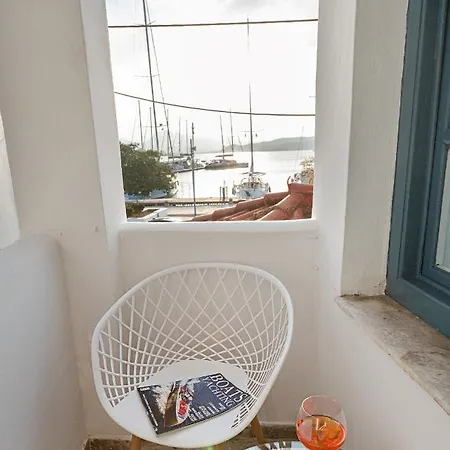 The White Rose Apartment